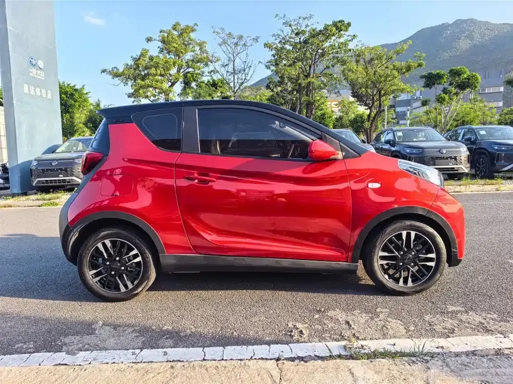 Little Ant 2022 Sweet Pink Version (Half-Sugar) 30kW 408km — миниатюра 9