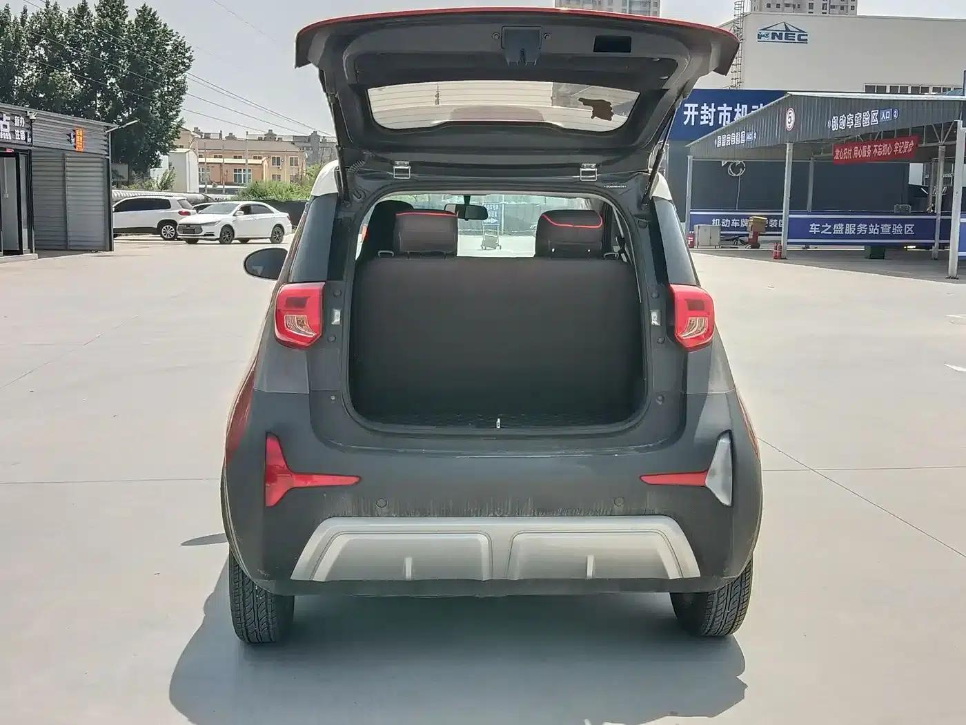 Little Ant 2018 400 4-seater Smart Edition — миниатюра 19