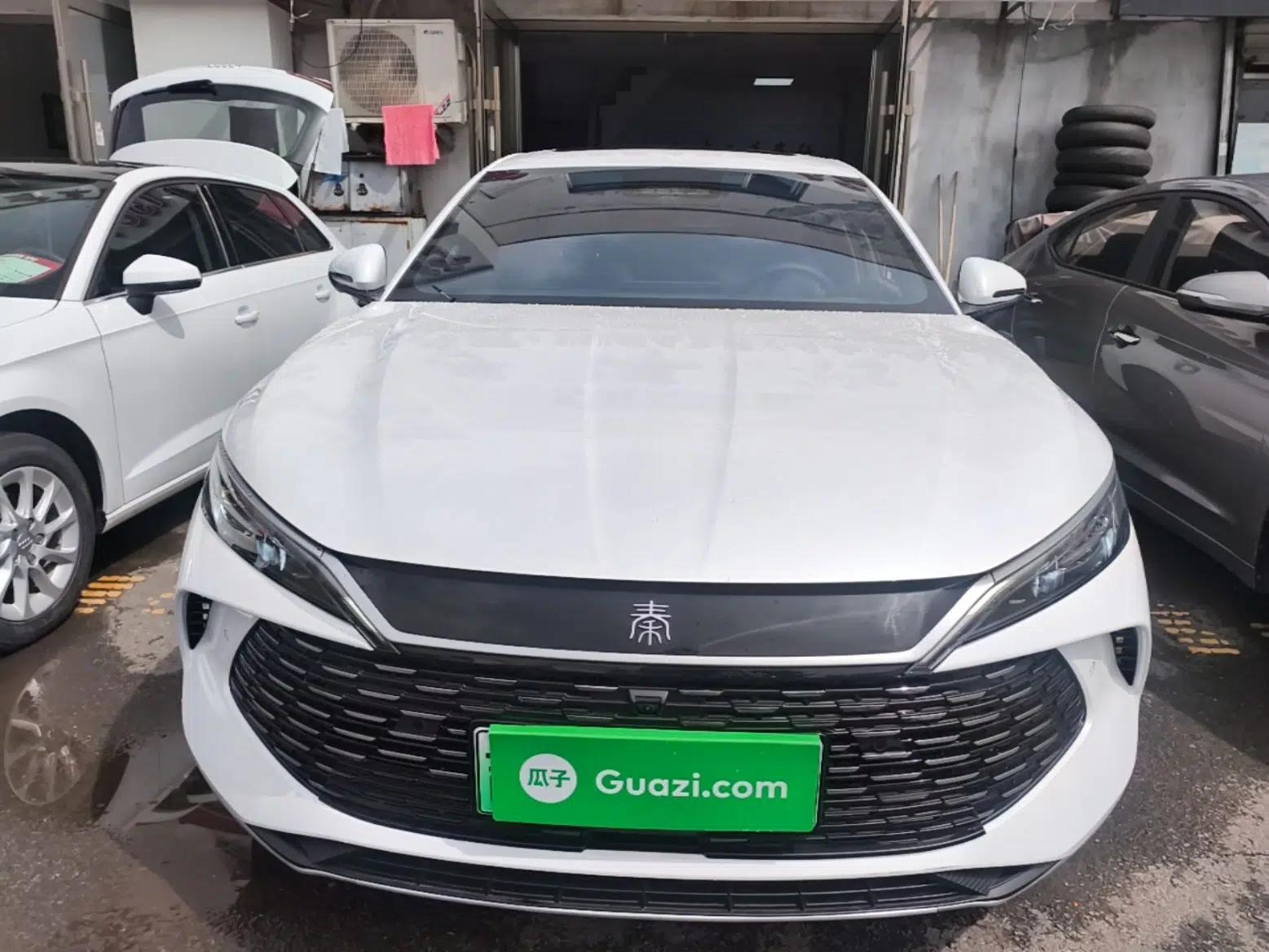 BYD Qin L 2025 DM-i Smart Drive 120KM Leading Model — миниатюра 2