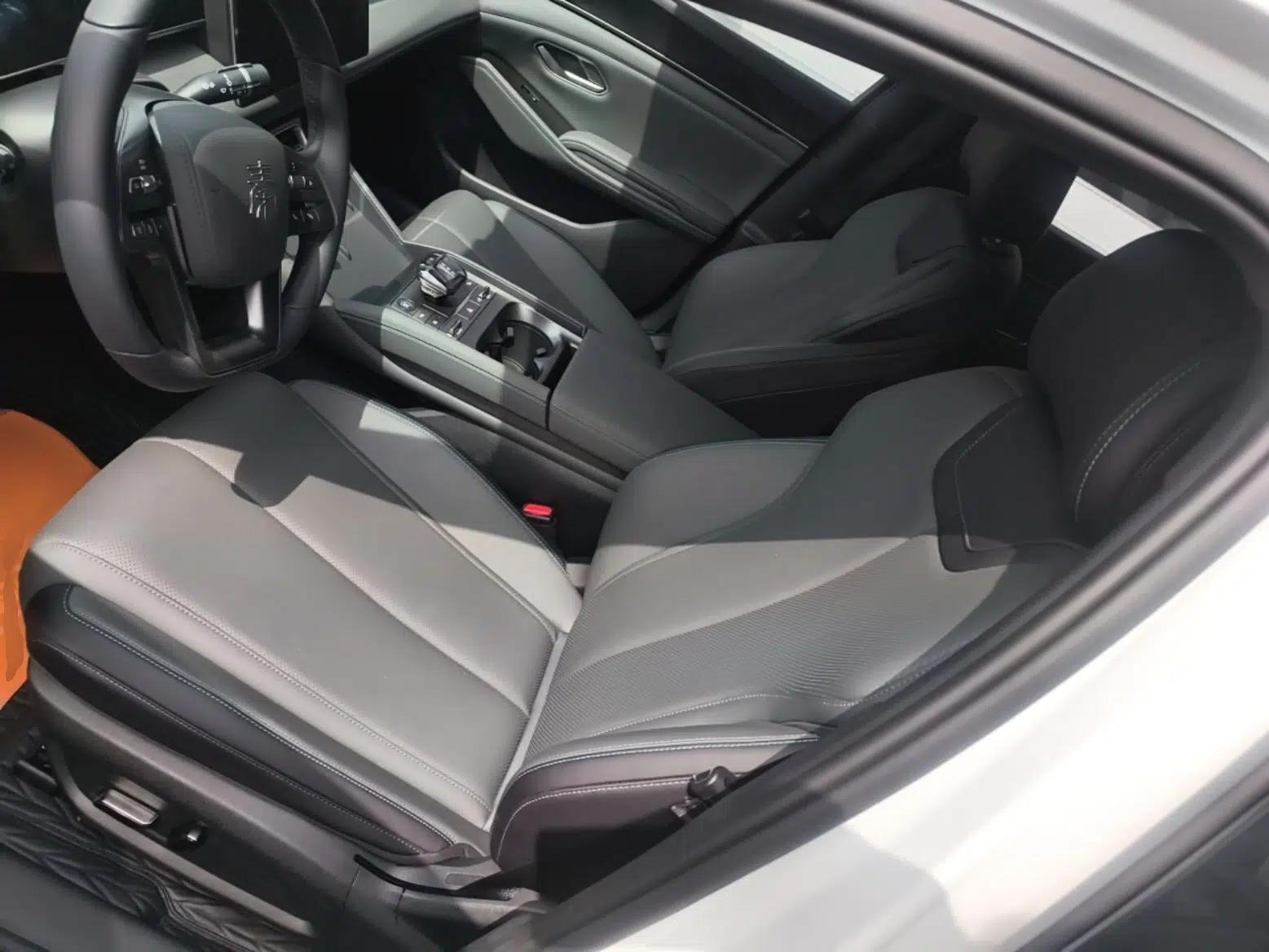 BYD Qin L 2025 DM-i Smart Drive 120KM Leading Model — миниатюра 18
