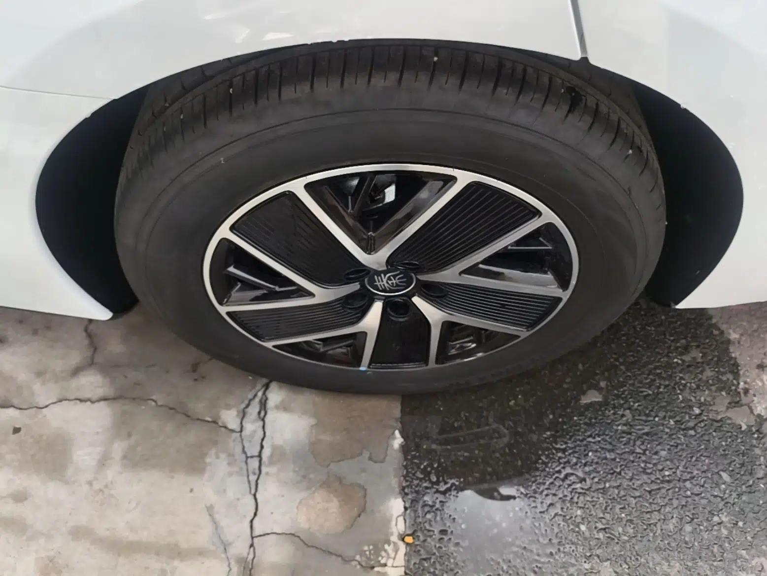 BYD Qin L 2025 DM-i Smart Drive 120KM Leading Model — миниатюра 10