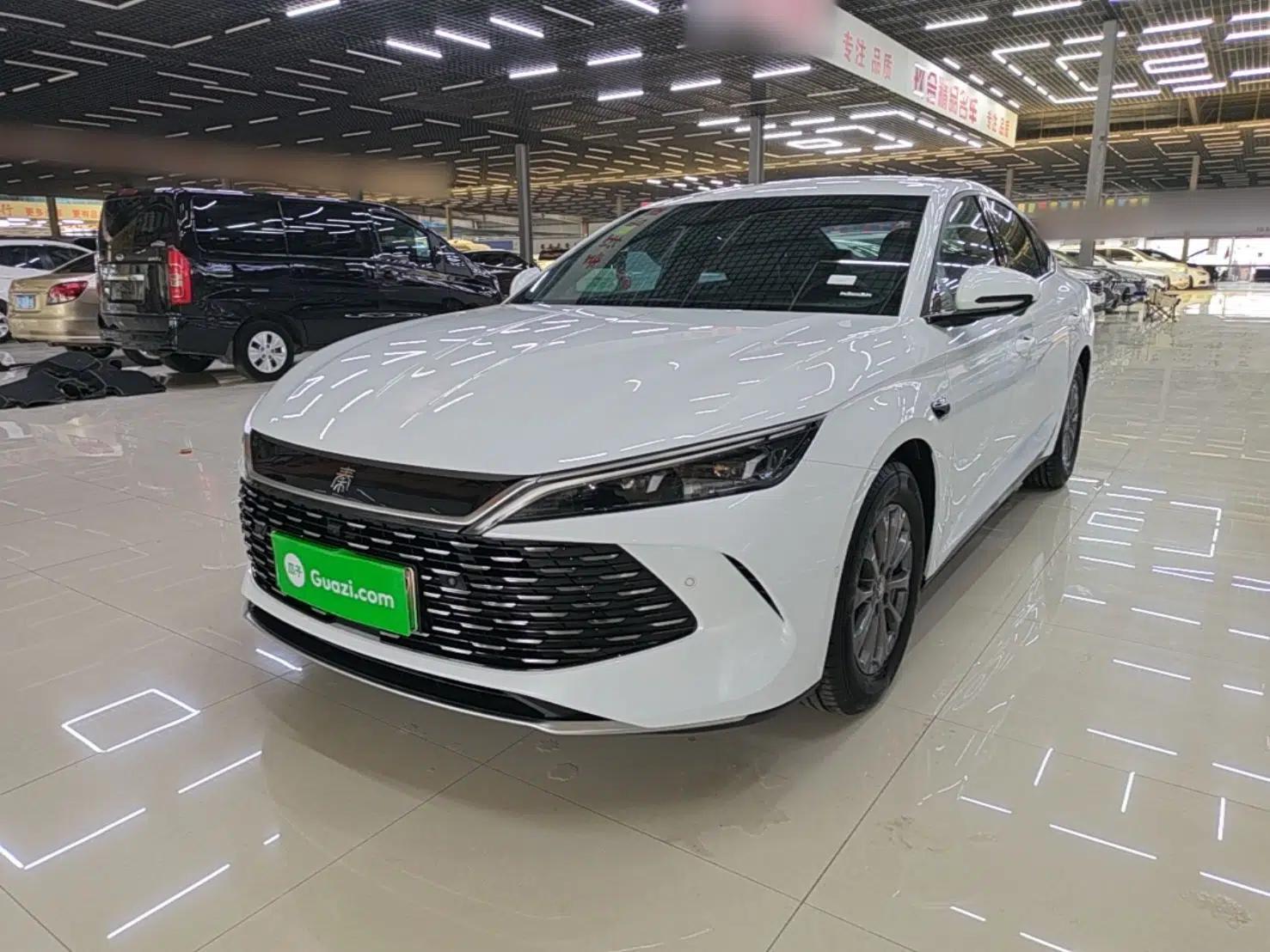 BYD Qin L 2025 DM-i Smart Drive 80KM Leading Model — миниатюра 1