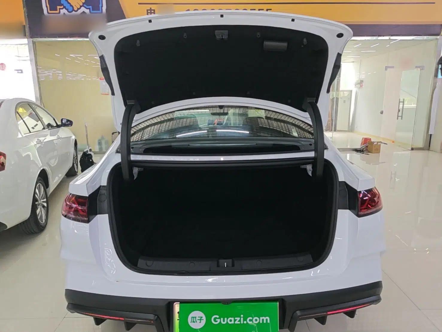 BYD Qin L 2025 DM-i Smart Drive 80KM Leading Model — миниатюра 21