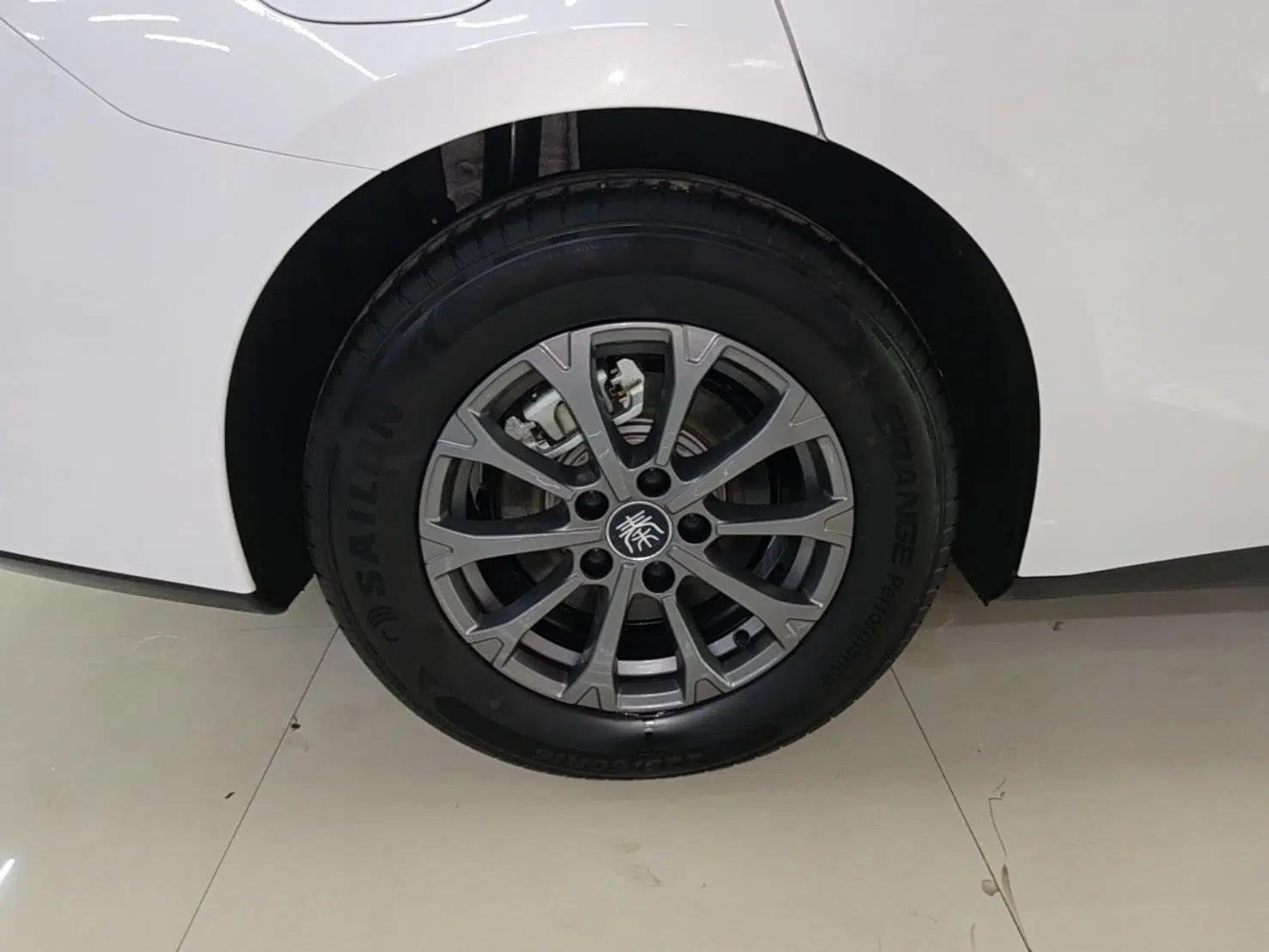 BYD Qin L 2025 DM-i Smart Drive 80KM Leading Model — миниатюра 10