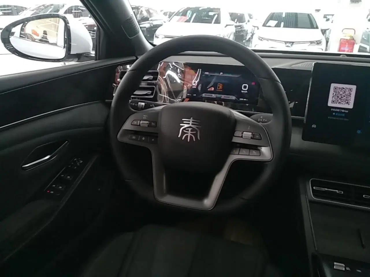 BYD Qin L 2026 DM-i 128KM Progressive Edition — миниатюра 13