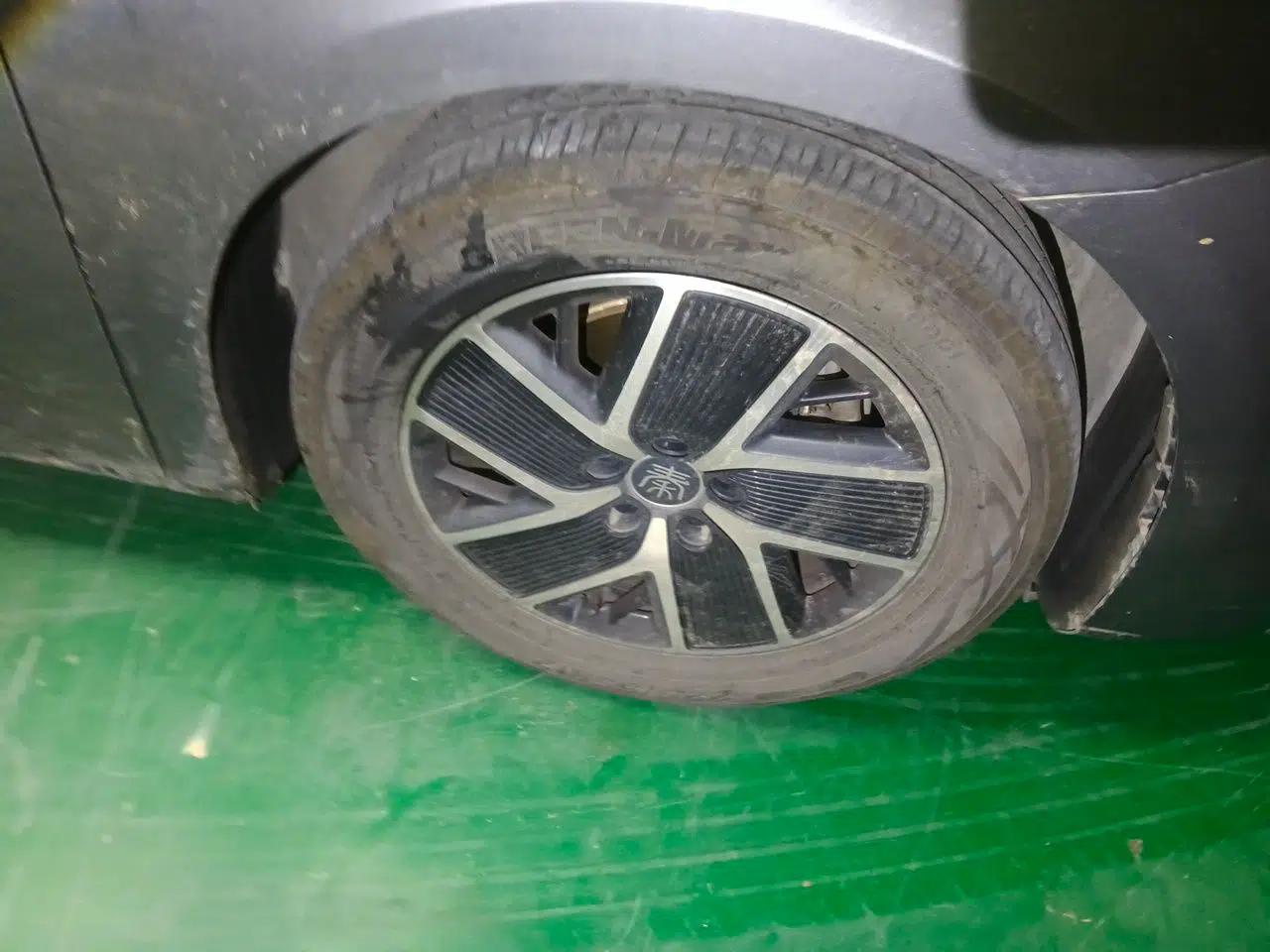 BYD Qin L 2024 DM-i 80KM Beyond Model — миниатюра 5