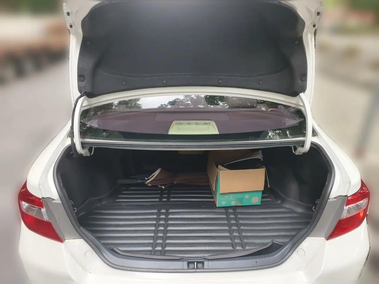 Toyota Camry 2012 Junrui 2.0S Radiant Edition — миниатюра 20