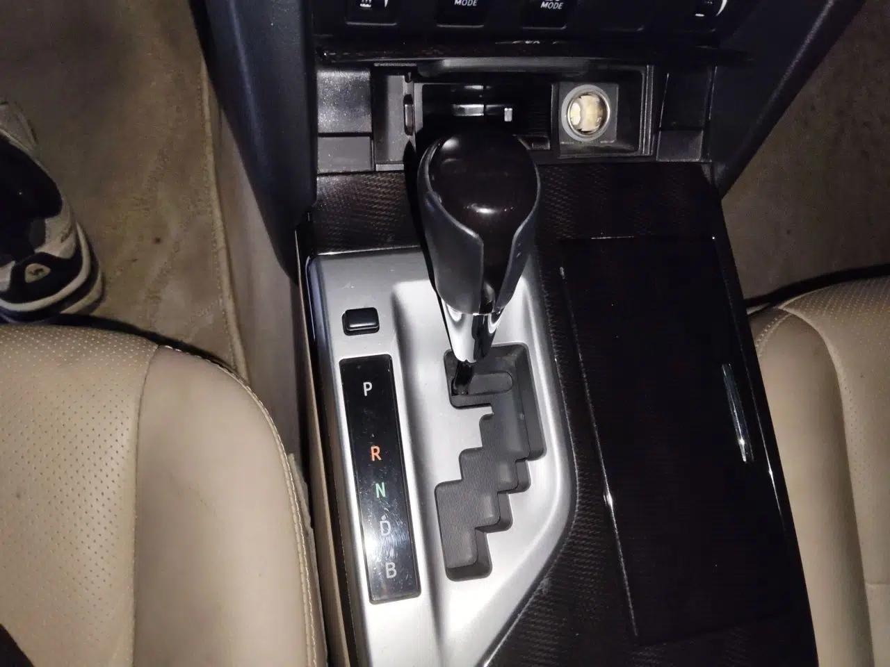 Toyota Camry 2012 Luxurious Edition 2.5HG Zunrui — миниатюра 15