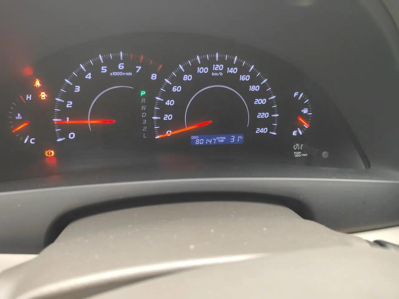 Toyota Camry 2013 200E Classic Elite Edition — миниатюра 13