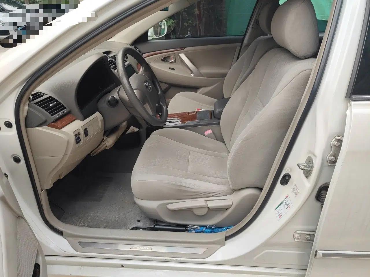 Toyota Camry 2013 200E Classic Elite Edition — миниатюра 16