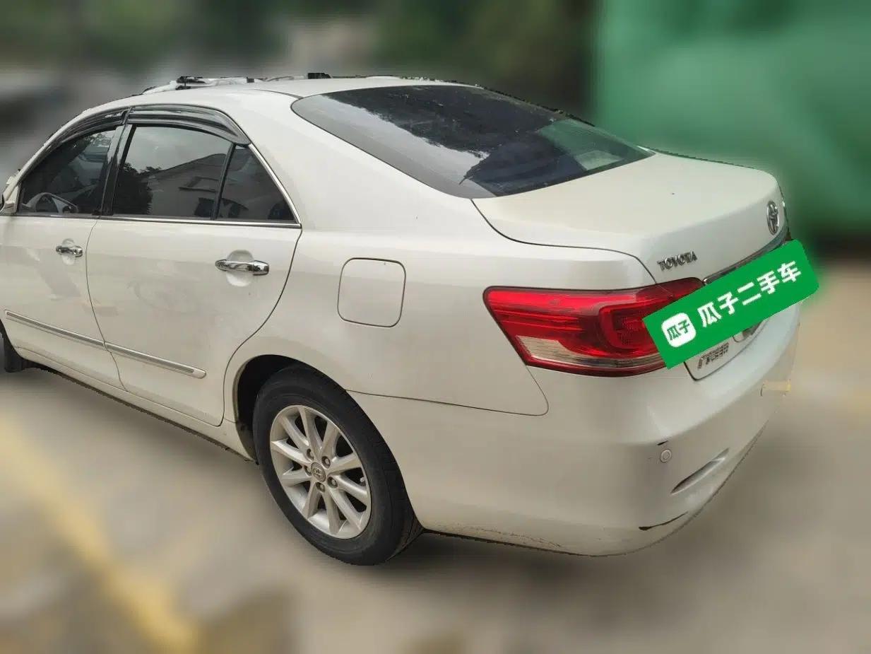 Toyota Camry 2013 200E Classic Elite Edition — миниатюра 4