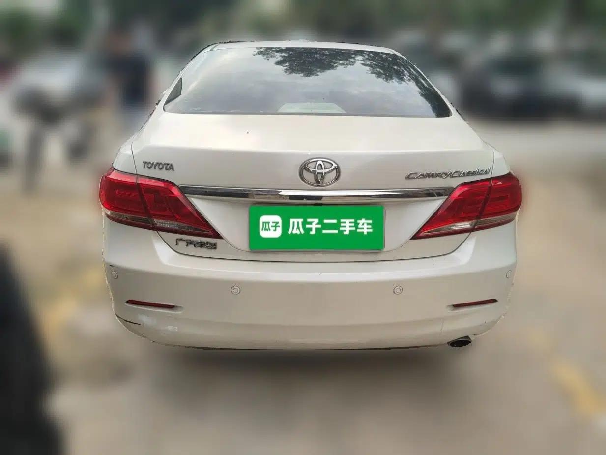 Toyota Camry 2013 200E Classic Elite Edition — миниатюра 5
