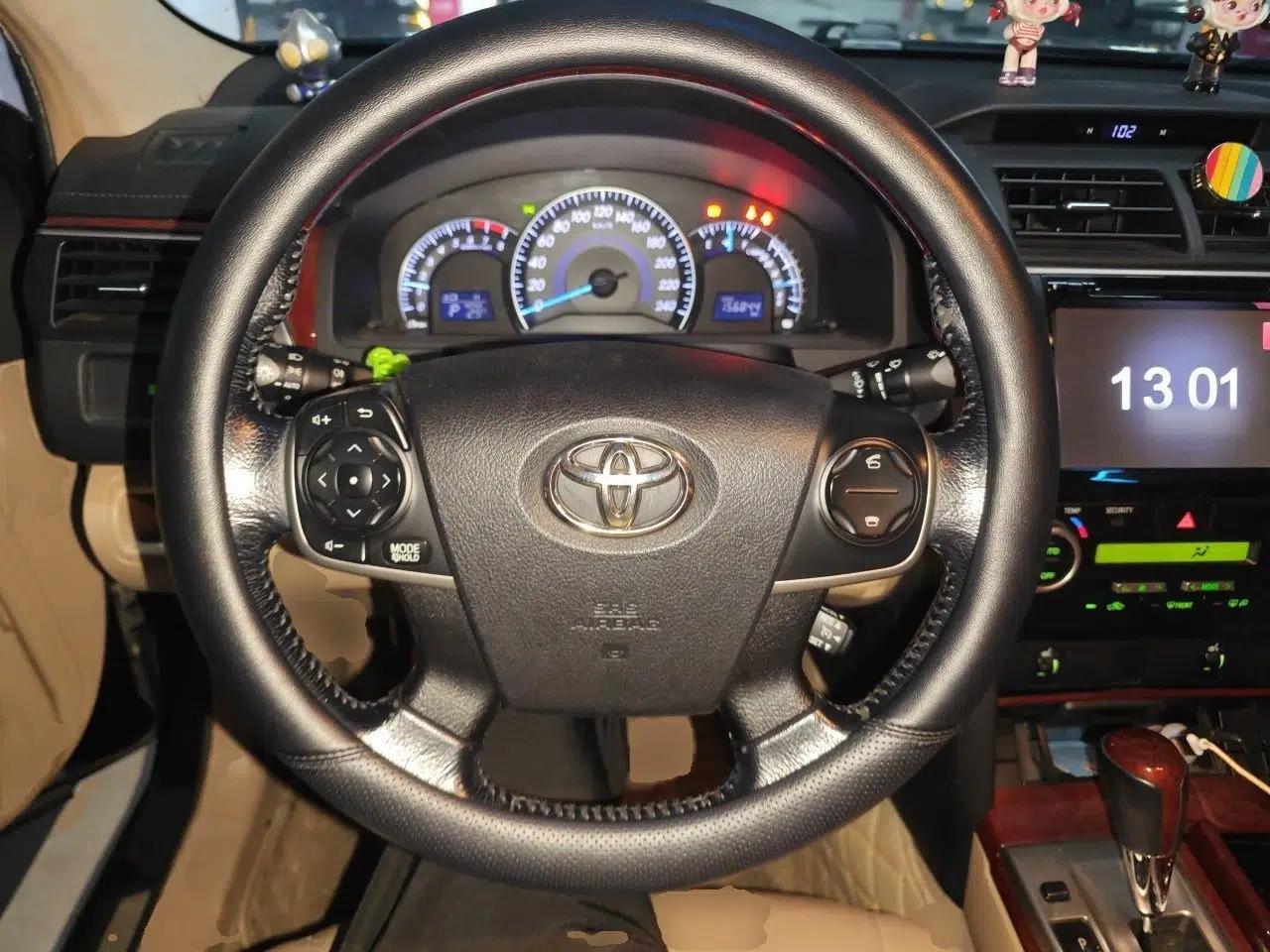 Toyota Camry 2012 2.5G Luxury Edition — миниатюра 11