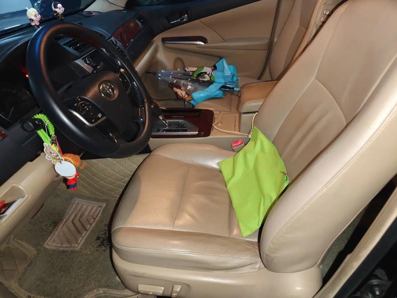 Toyota Camry 2012 2.5G Luxury Edition — миниатюра 16