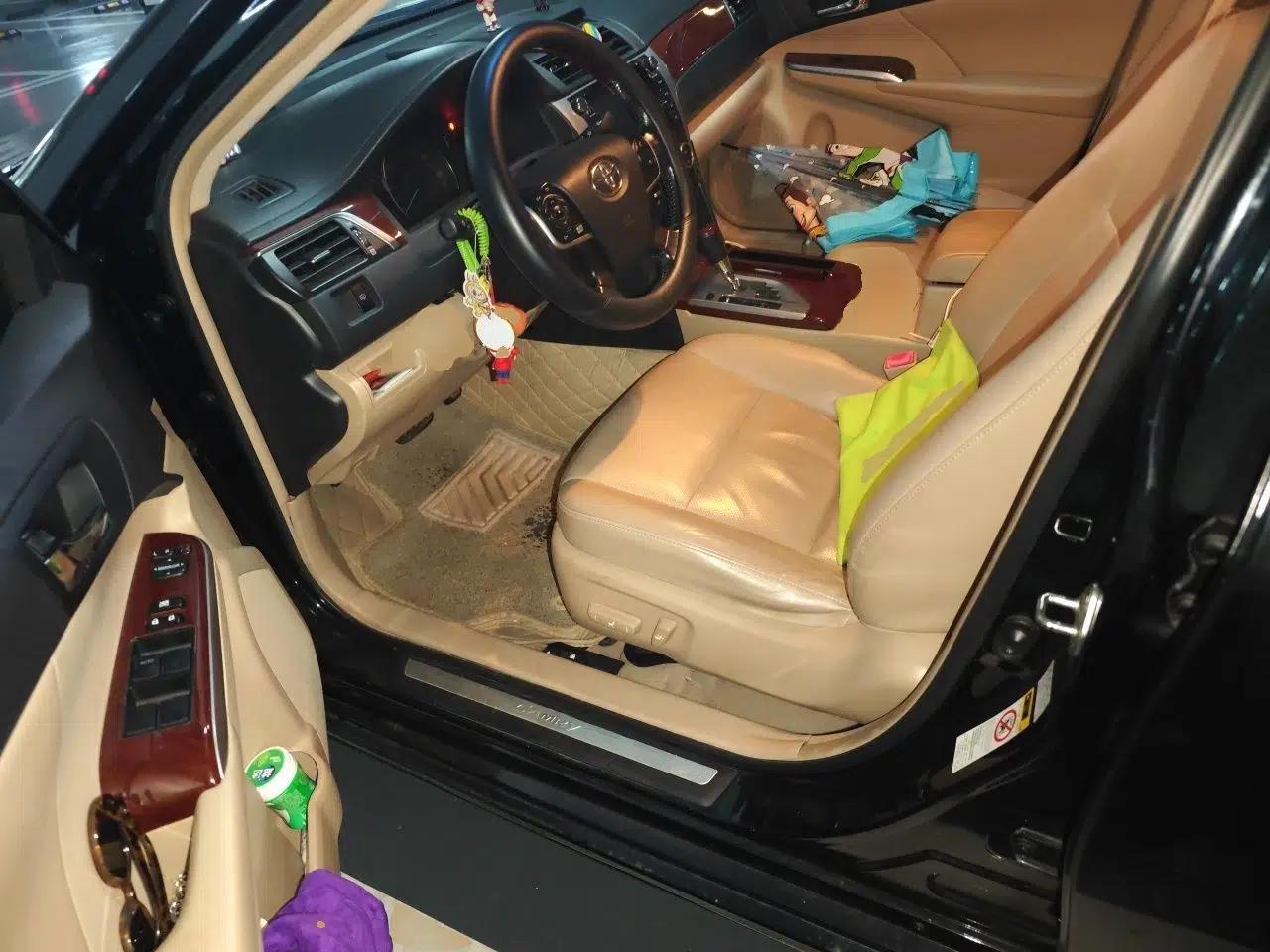 Toyota Camry 2012 2.5G Luxury Edition — миниатюра 17