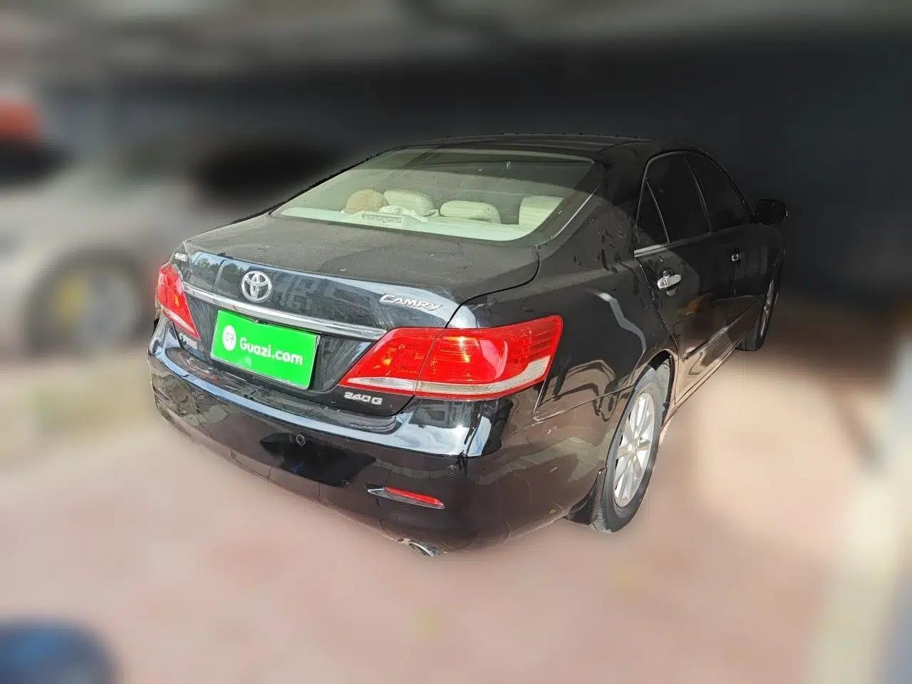 Toyota Camry 2010 240G Classic Edition — миниатюра 6