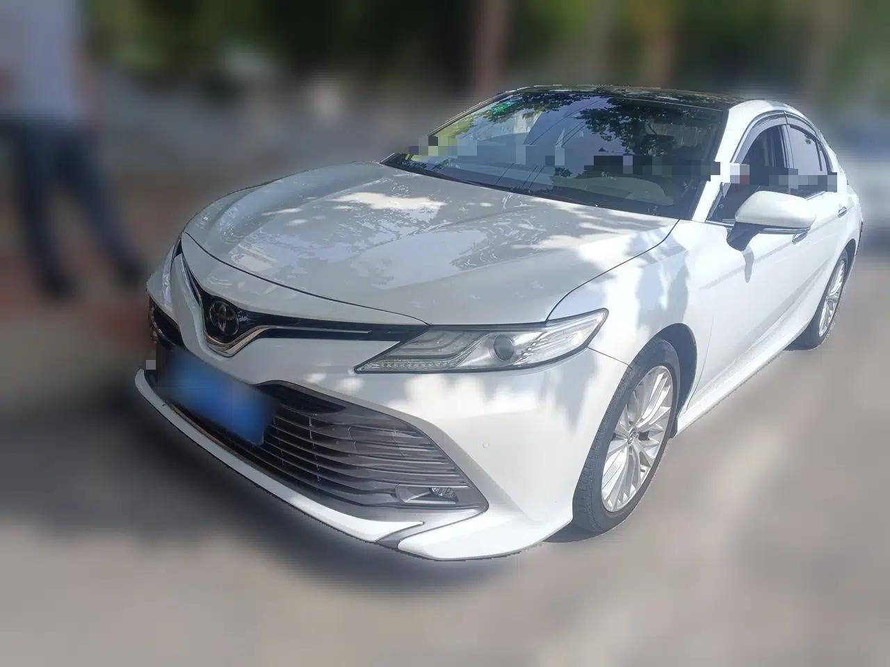 Toyota Camry 2018 2.5G Luxury Edition — миниатюра 1