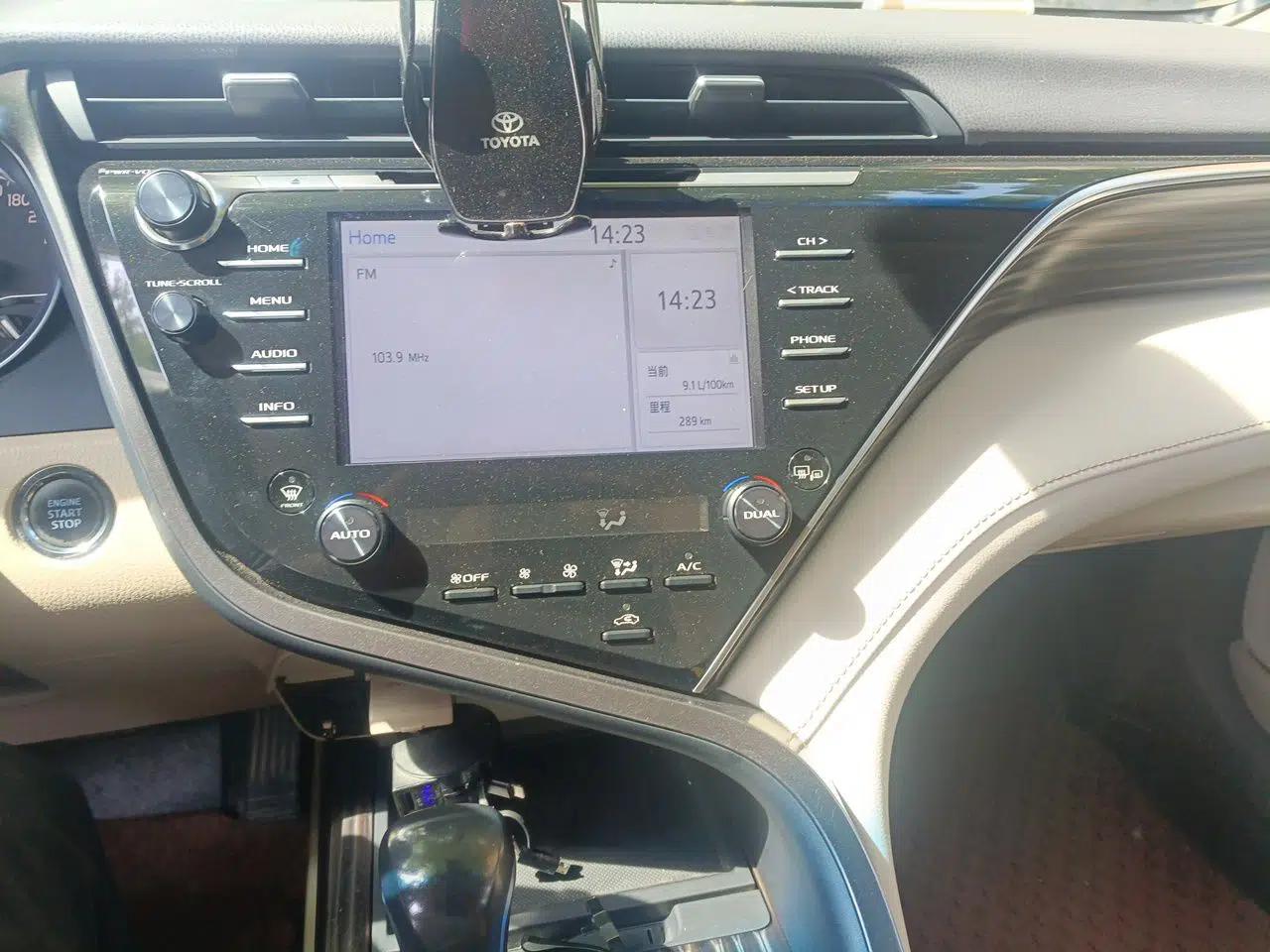 Toyota Camry 2018 2.5G Luxury Edition — миниатюра 14