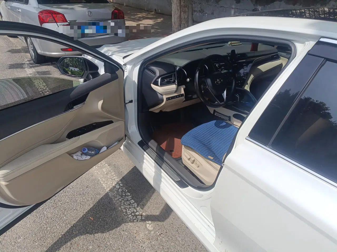 Toyota Camry 2018 2.5G Luxury Edition — миниатюра 17