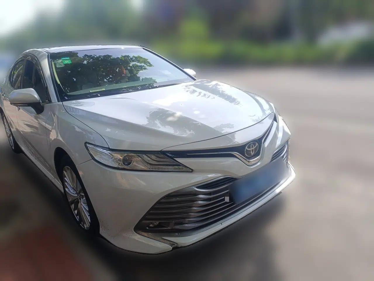 Toyota Camry 2018 2.5G Luxury Edition — миниатюра 3