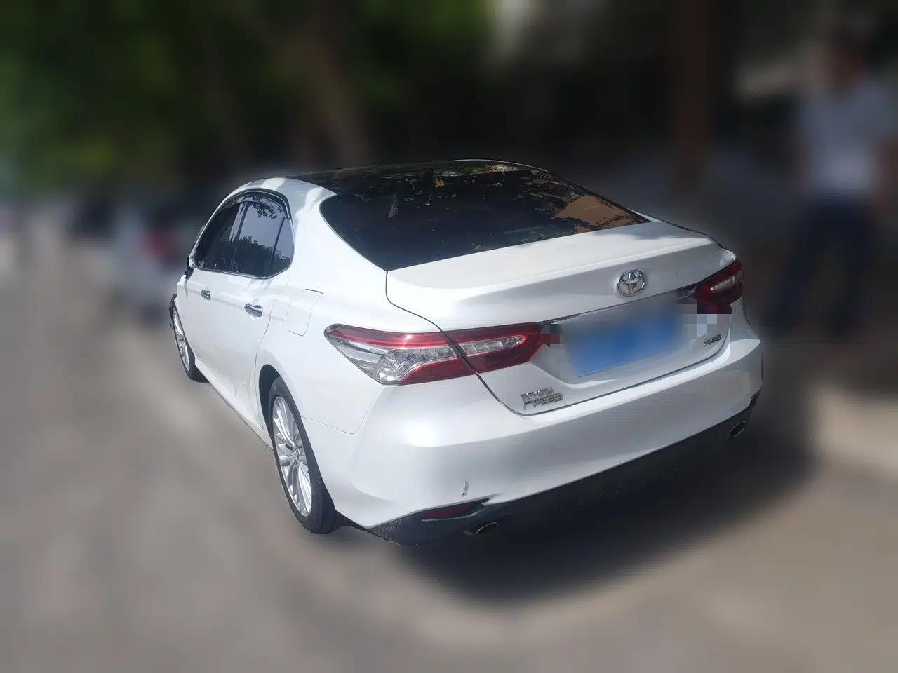 Toyota Camry 2018 2.5G Luxury Edition — миниатюра 4
