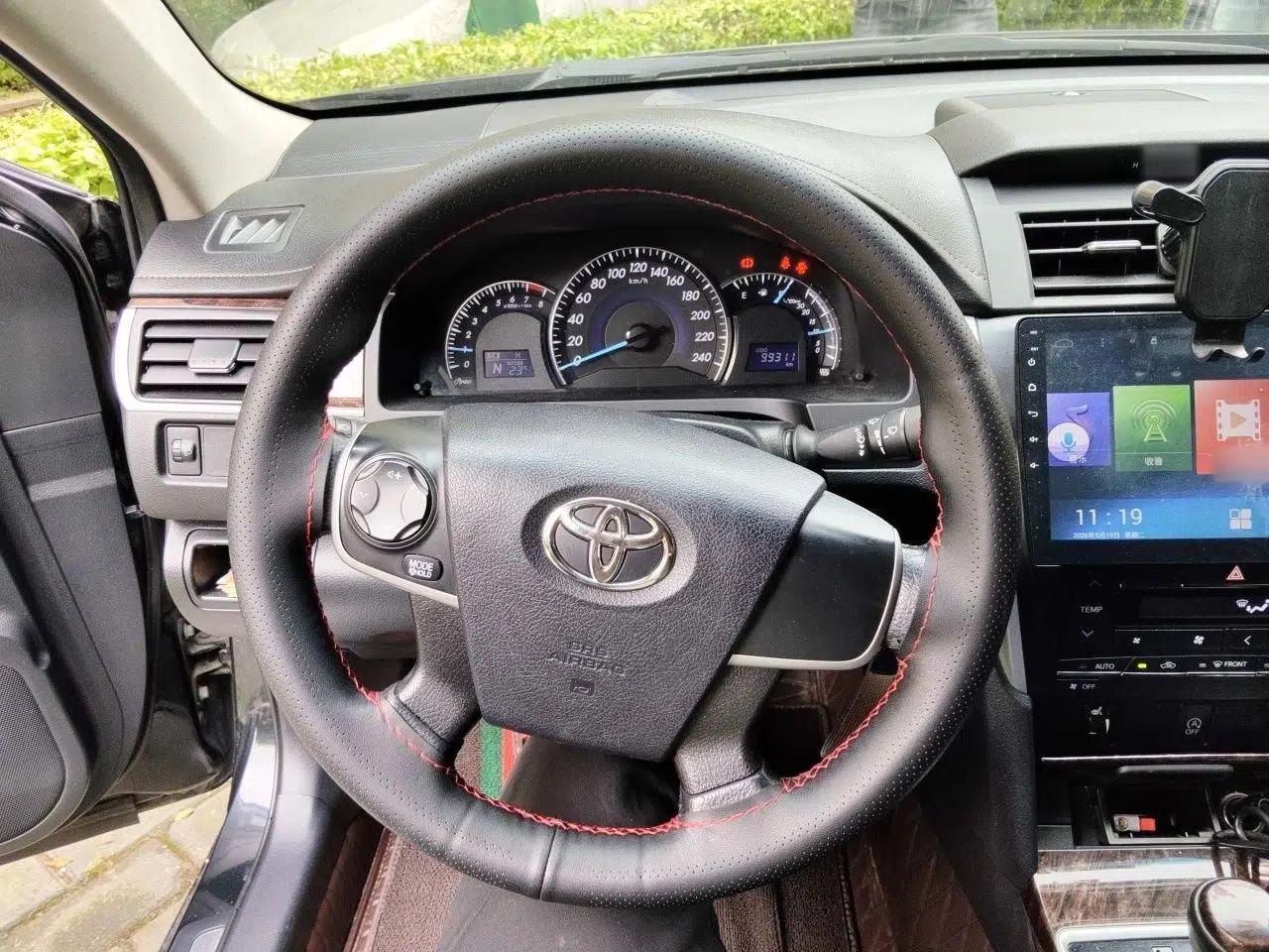 Toyota Camry 2016 2.0G 10th Anniversary Leading Edition — миниатюра 11