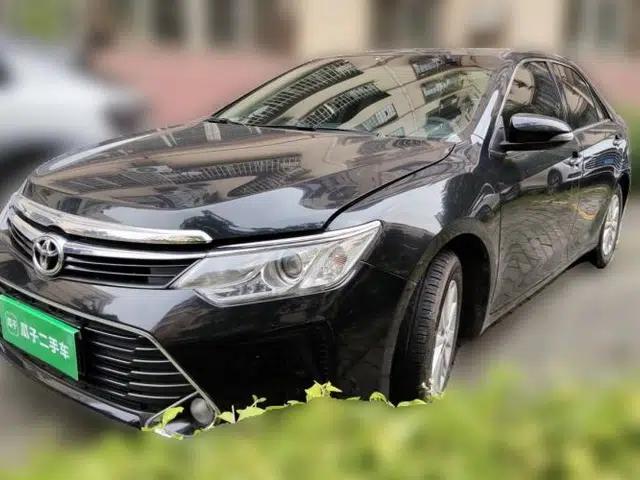 Toyota Camry 2016 2.0G 10th Anniversary Leading Edition