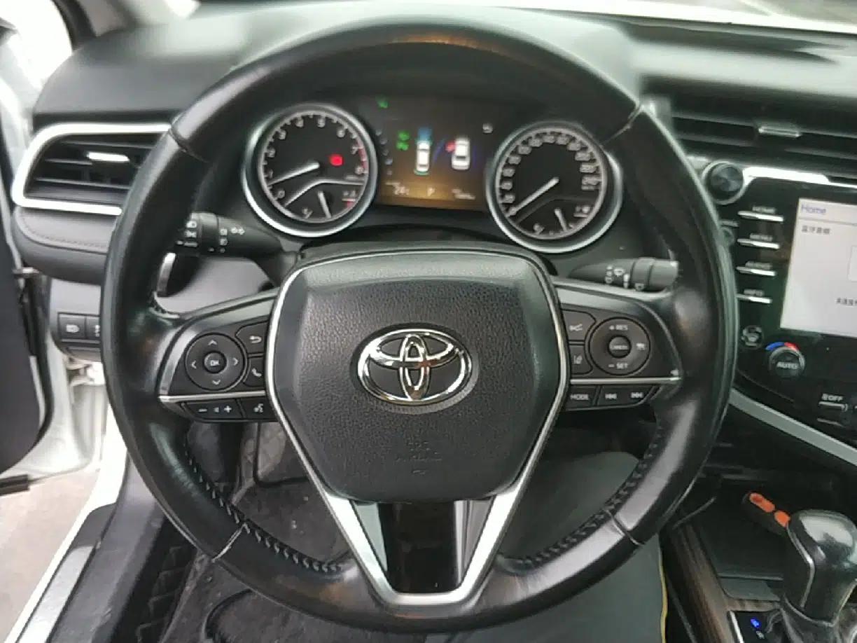 Toyota Camry 2018 2.5G Luxury Edition — миниатюра 14