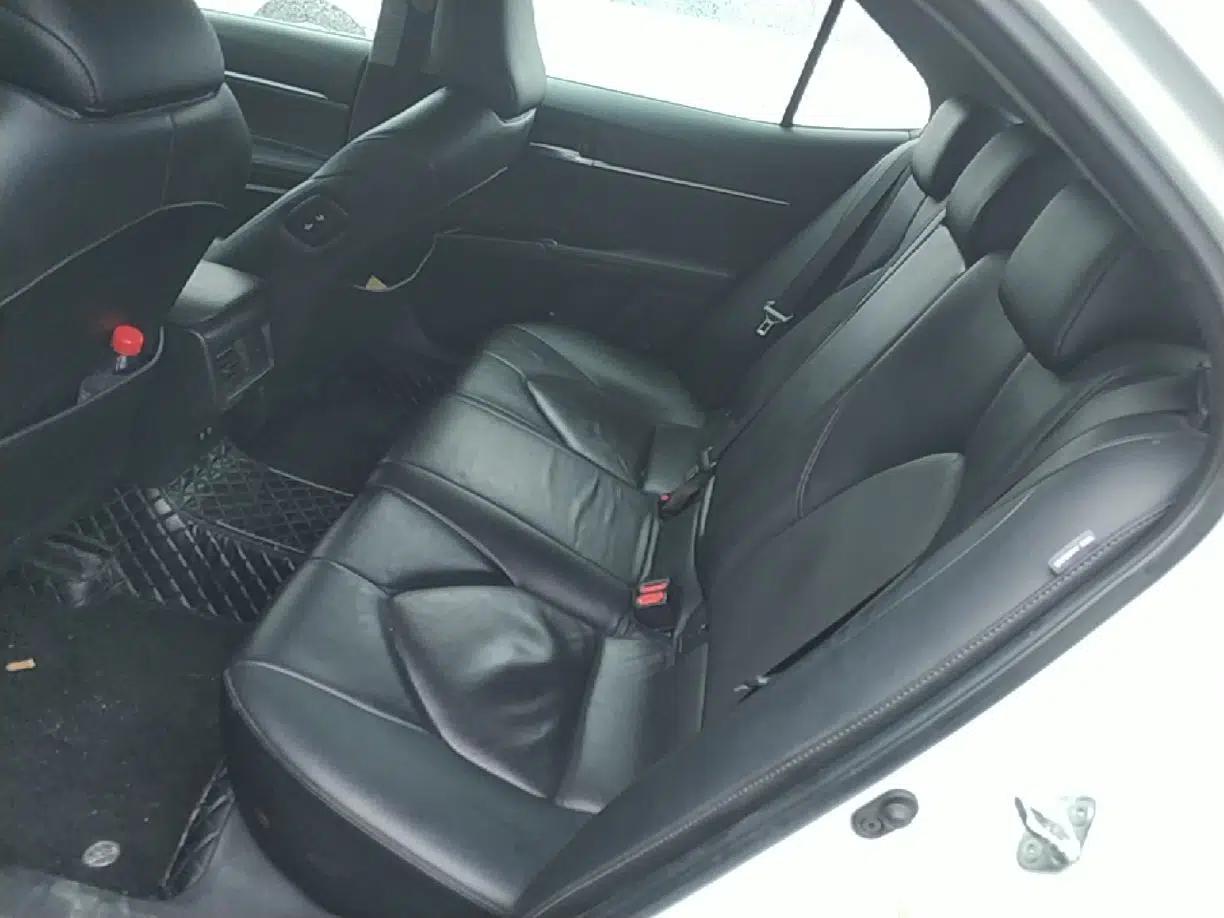 Toyota Camry 2018 2.5G Luxury Edition — миниатюра 20