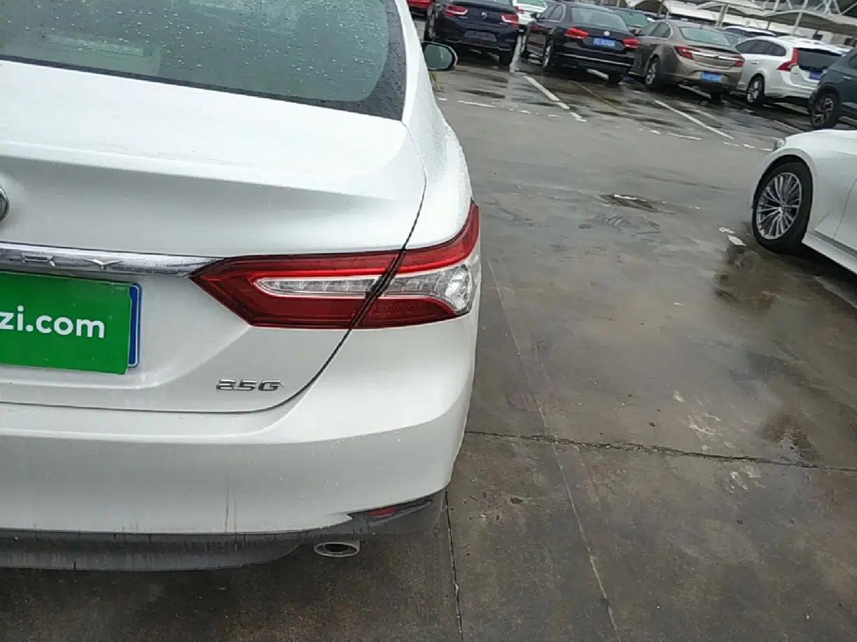 Toyota Camry 2018 2.5G Luxury Edition — миниатюра 7