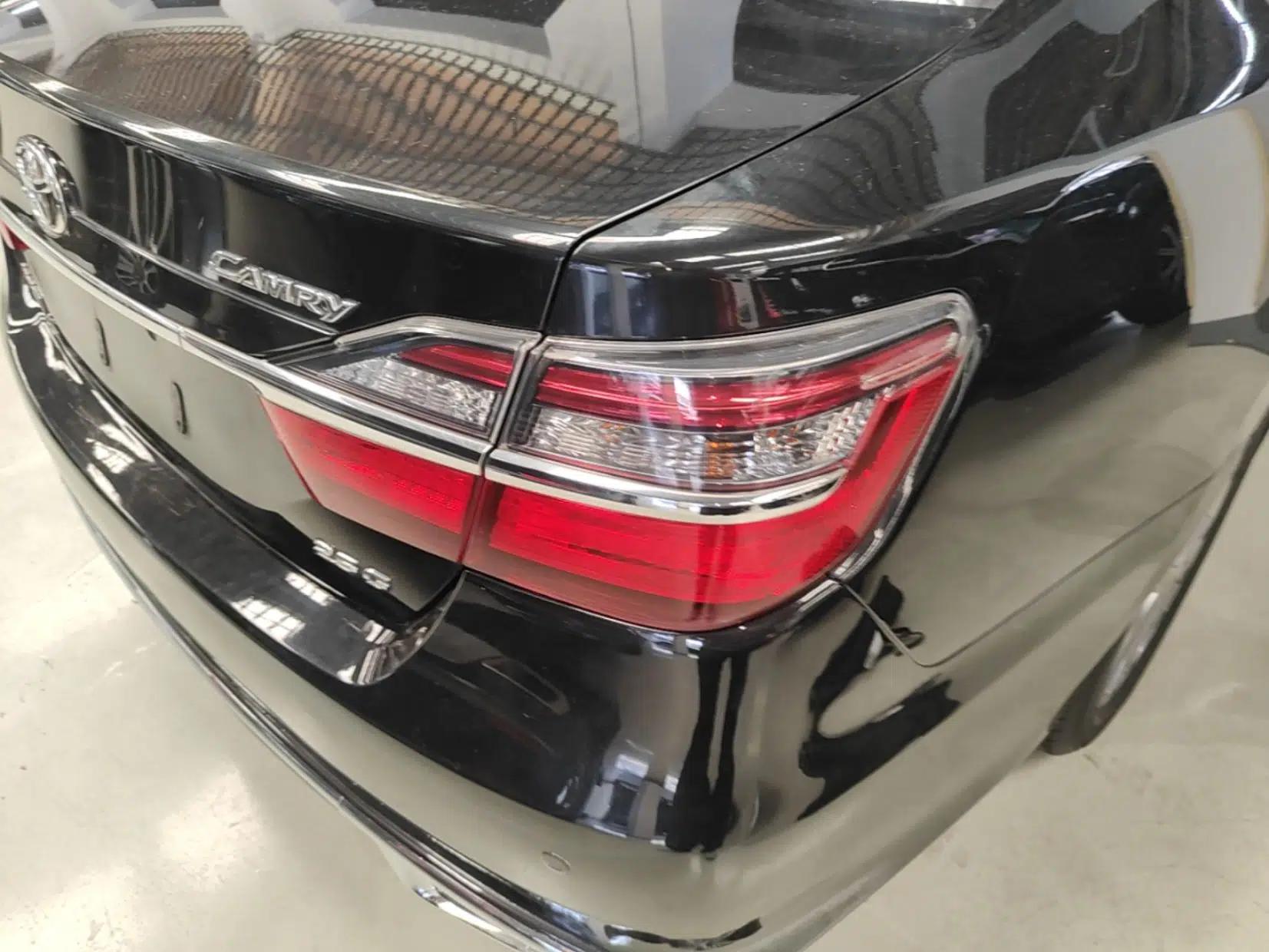 Toyota Camry 2016 2.5G 10th Anniversary Deluxe Navigation Edition — миниатюра 7
