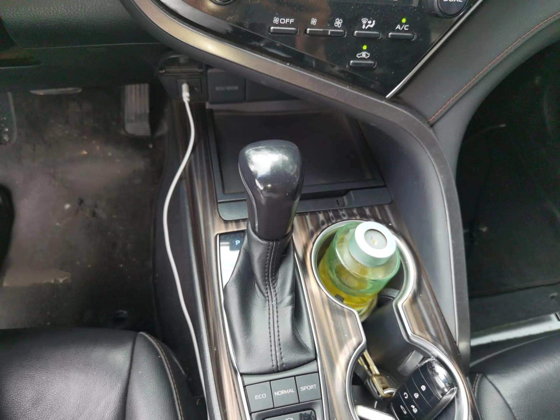 Toyota Camry 2018 2.5G Luxury Edition — миниатюра 11