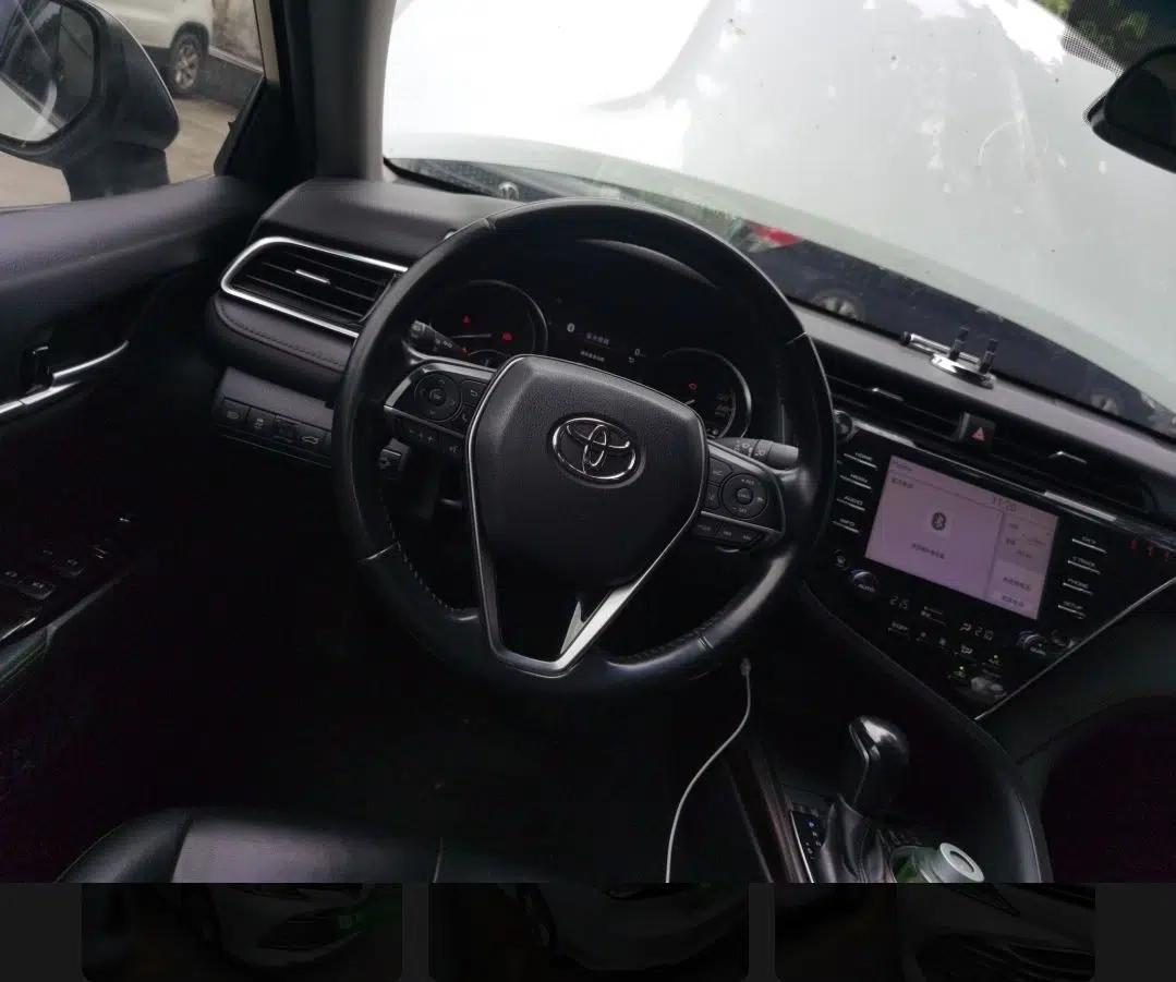 Toyota Camry 2018 2.5G Luxury Edition — миниатюра 15