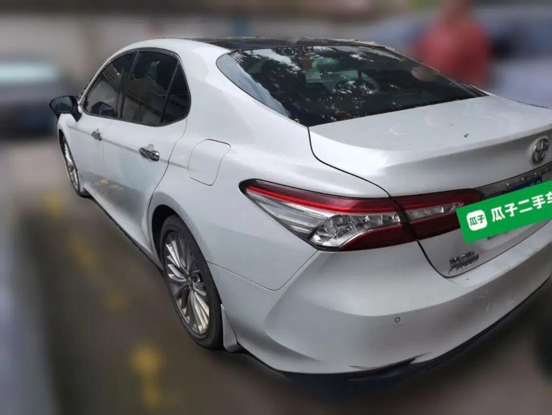 Toyota Camry 2018 2.5G Luxury Edition — миниатюра 4