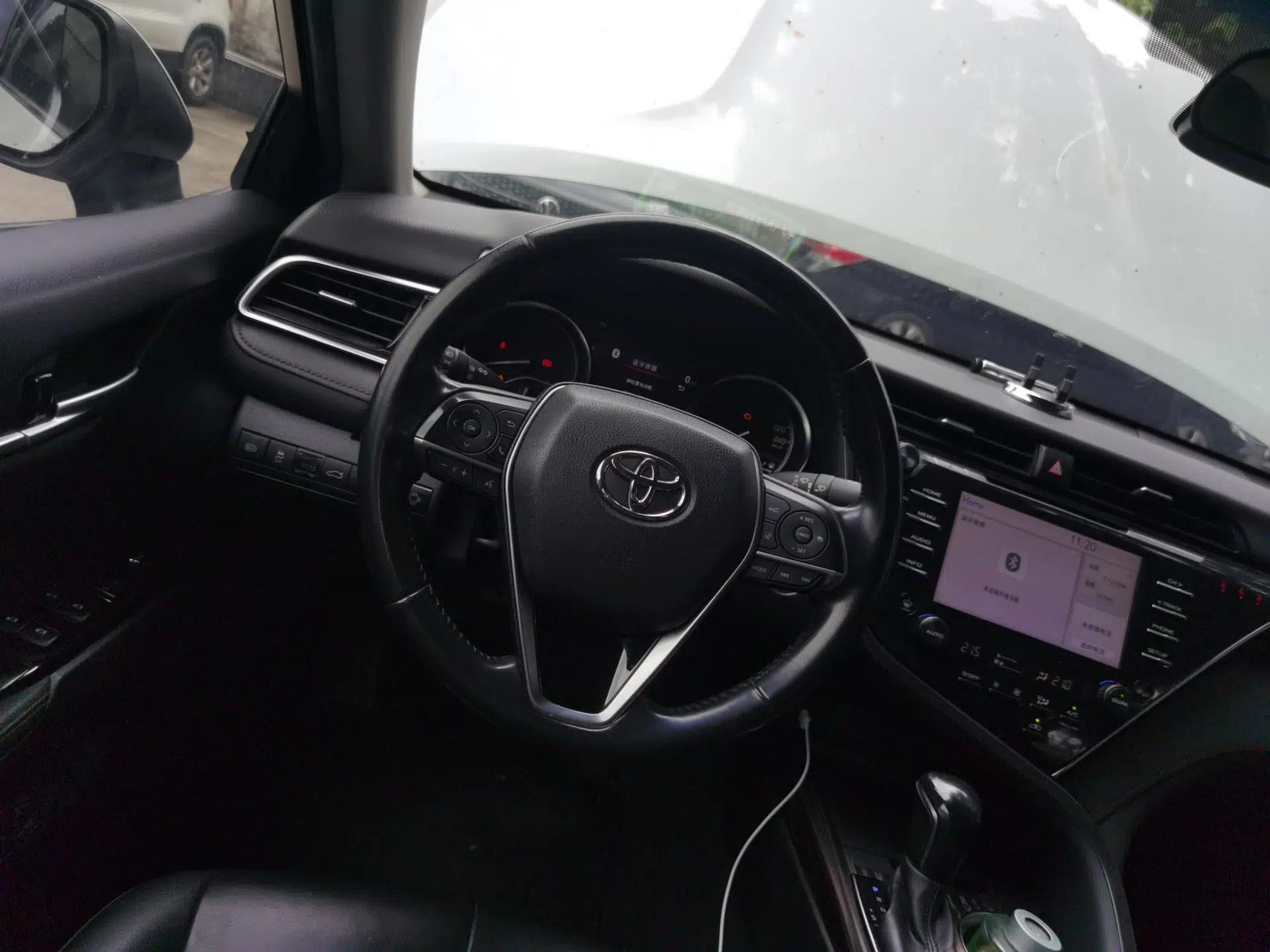 Toyota Camry 2018 2.5G Luxury Edition — миниатюра 7