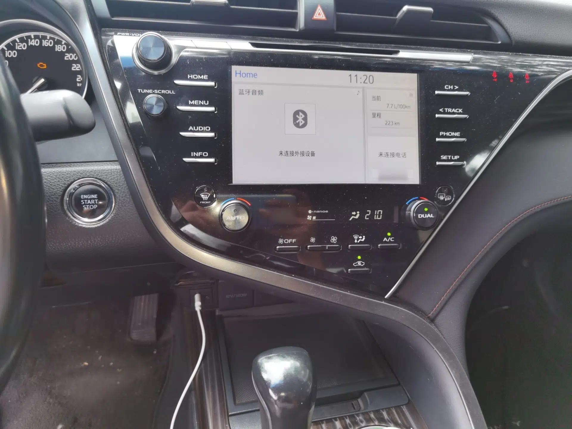 Toyota Camry 2018 2.5G Luxury Edition — миниатюра 10