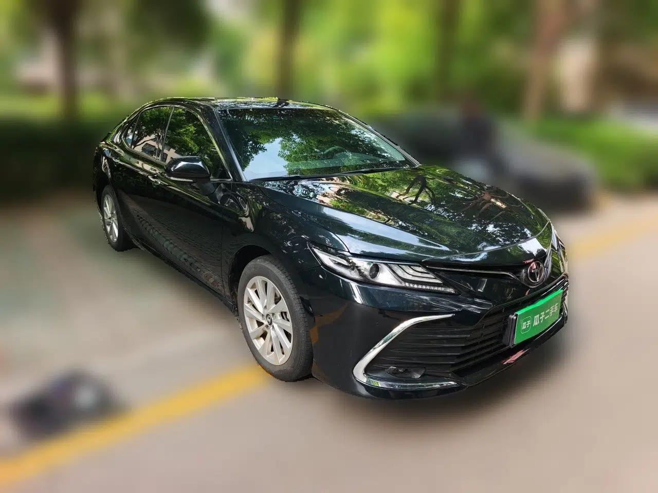 Toyota Camry 2021 2.0G Luxury Edition — миниатюра 3
