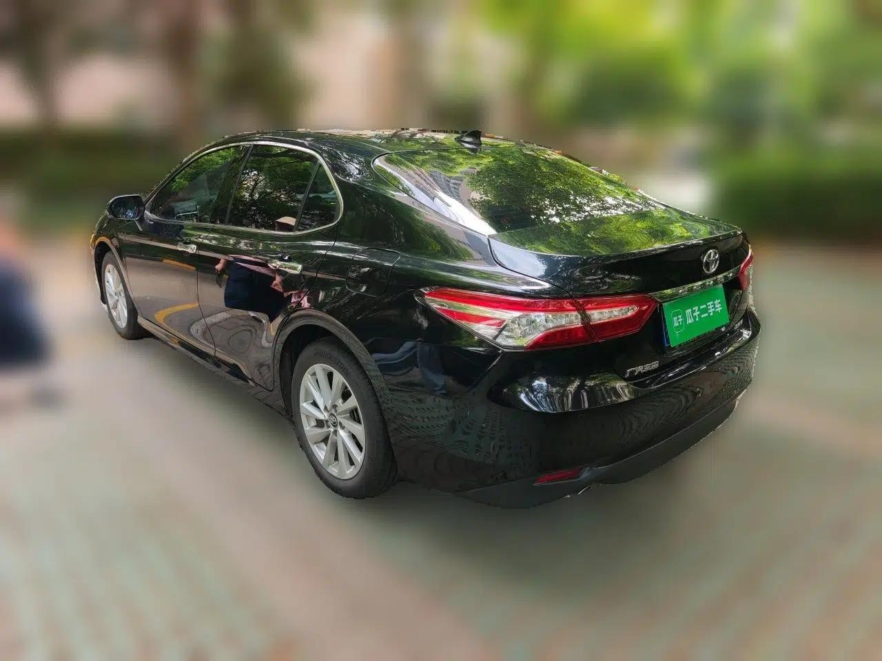 Toyota Camry 2021 2.0G Luxury Edition — миниатюра 4