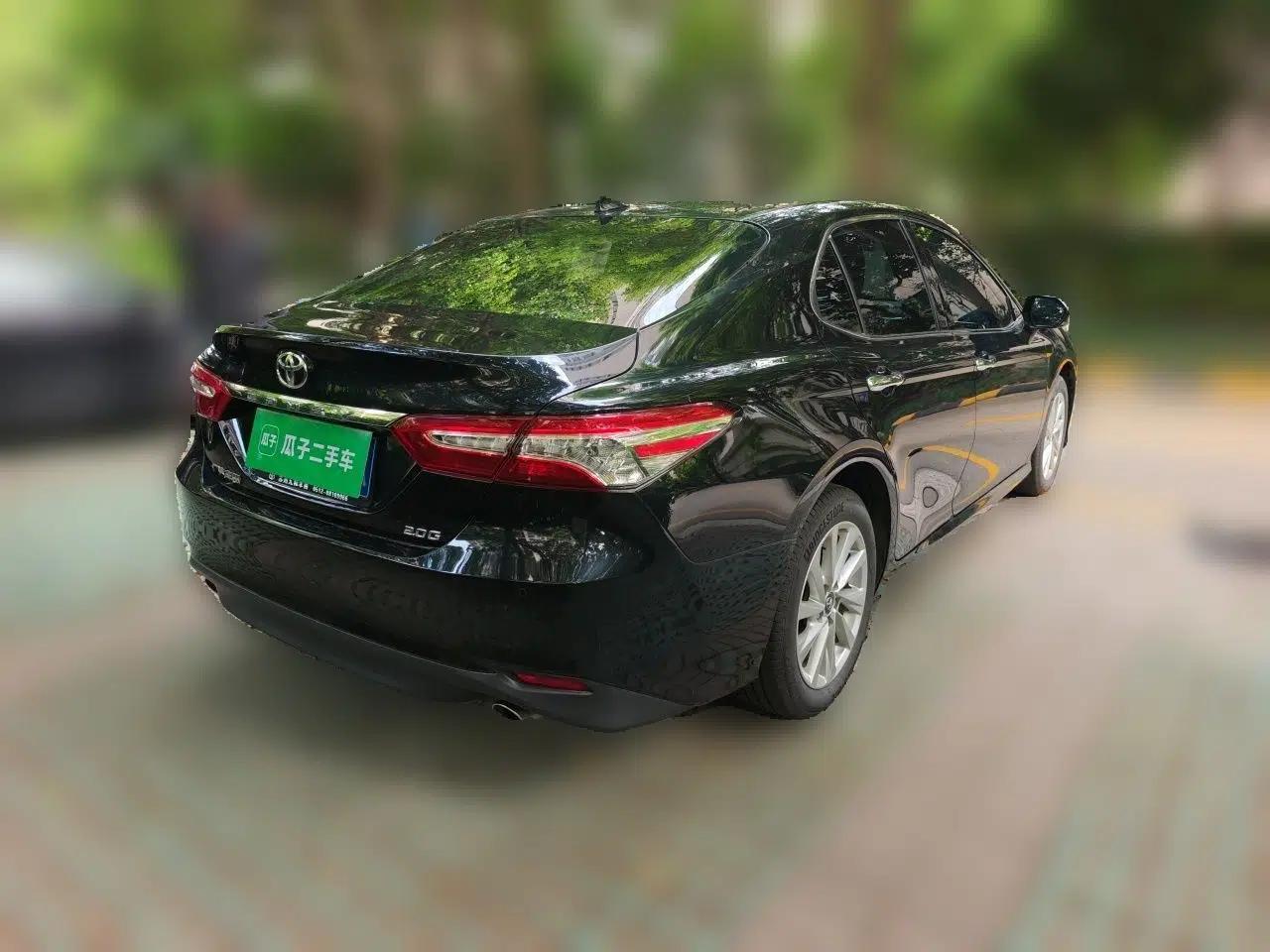 Toyota Camry 2021 2.0G Luxury Edition — миниатюра 6