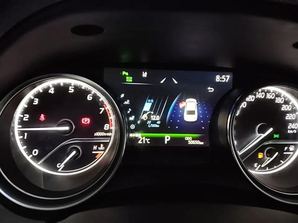 Toyota Camry 2019 Revised Version 2.5G Luxury Edition — миниатюра 14