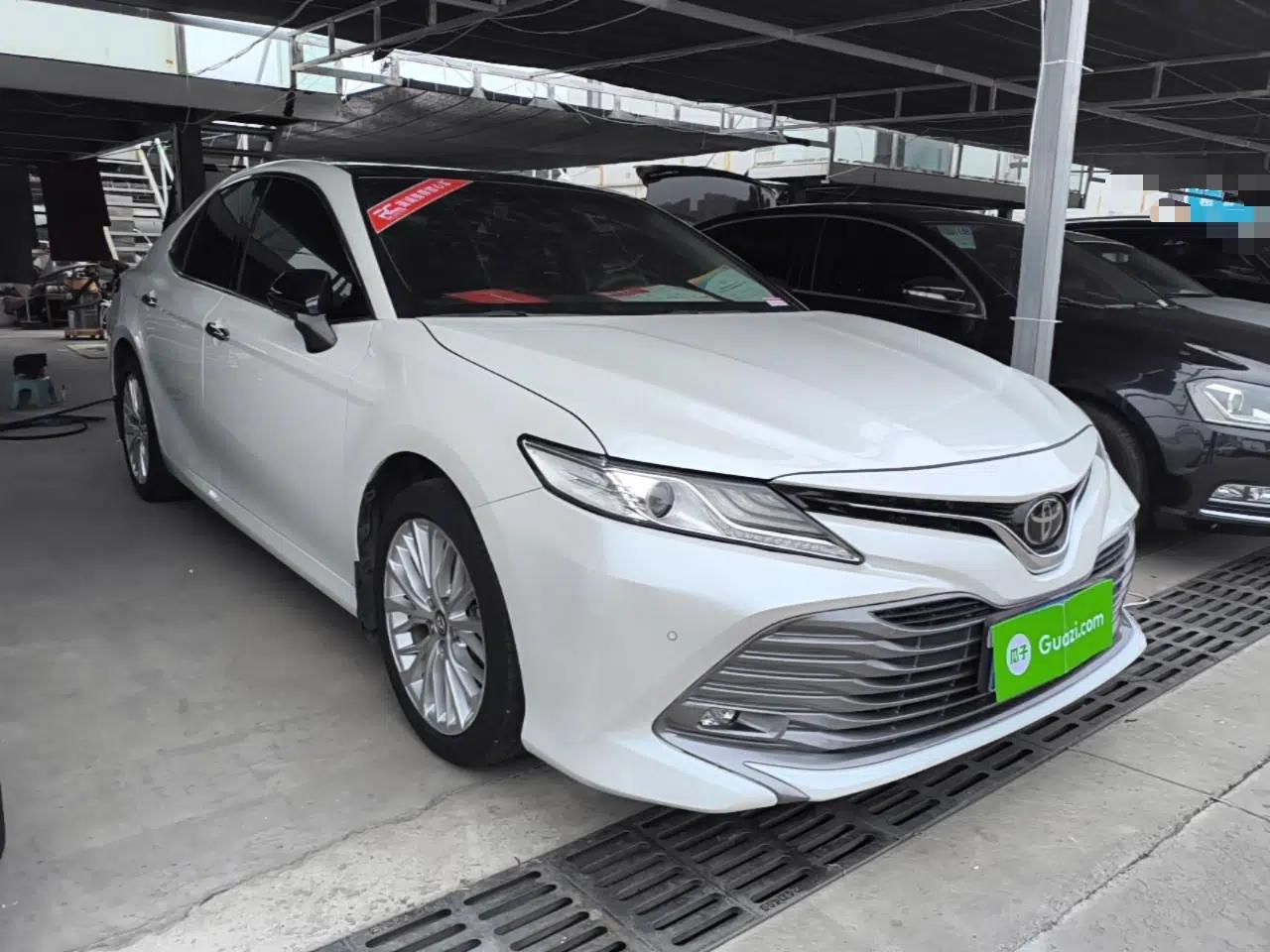 Toyota Camry 2019 Revised Version 2.5G Luxury Edition — миниатюра 3