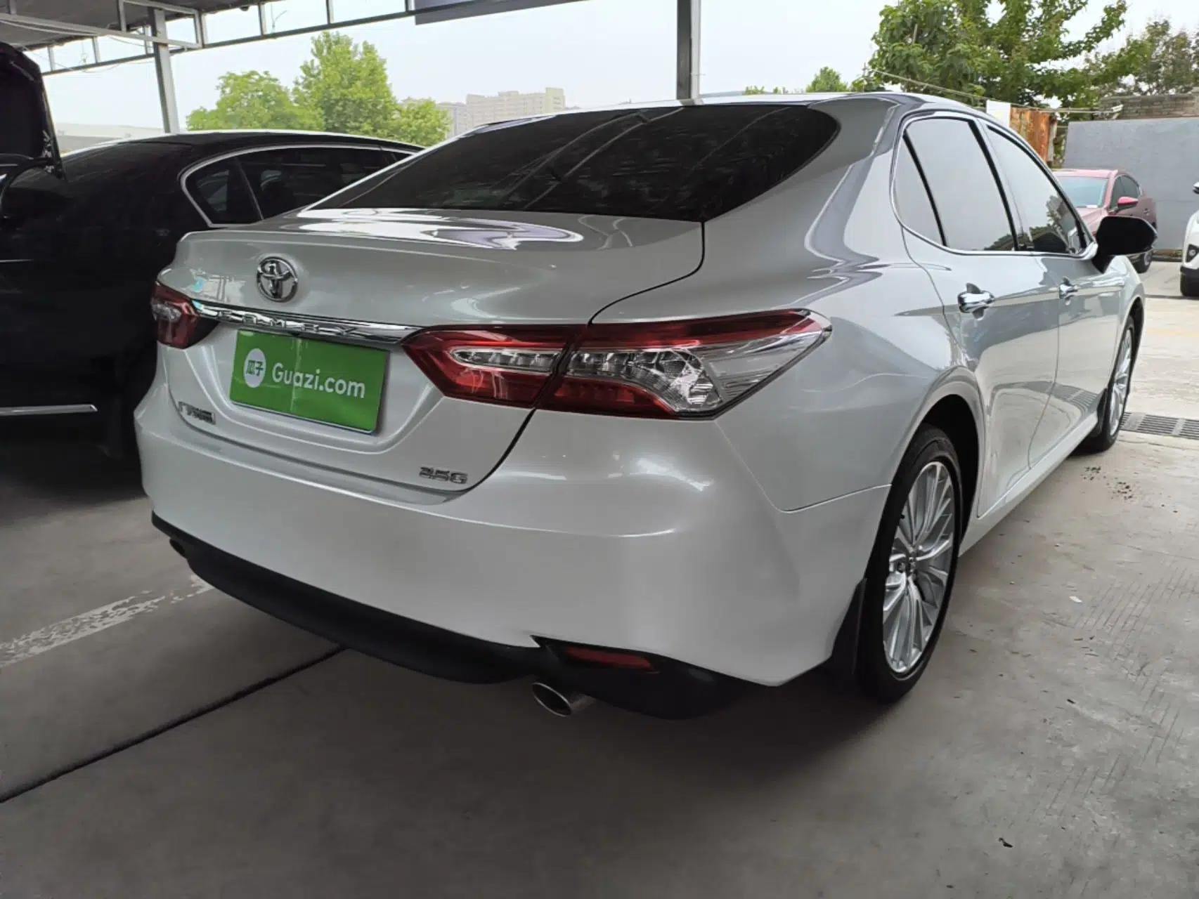 Toyota Camry 2019 Revised Version 2.5G Luxury Edition — миниатюра 6