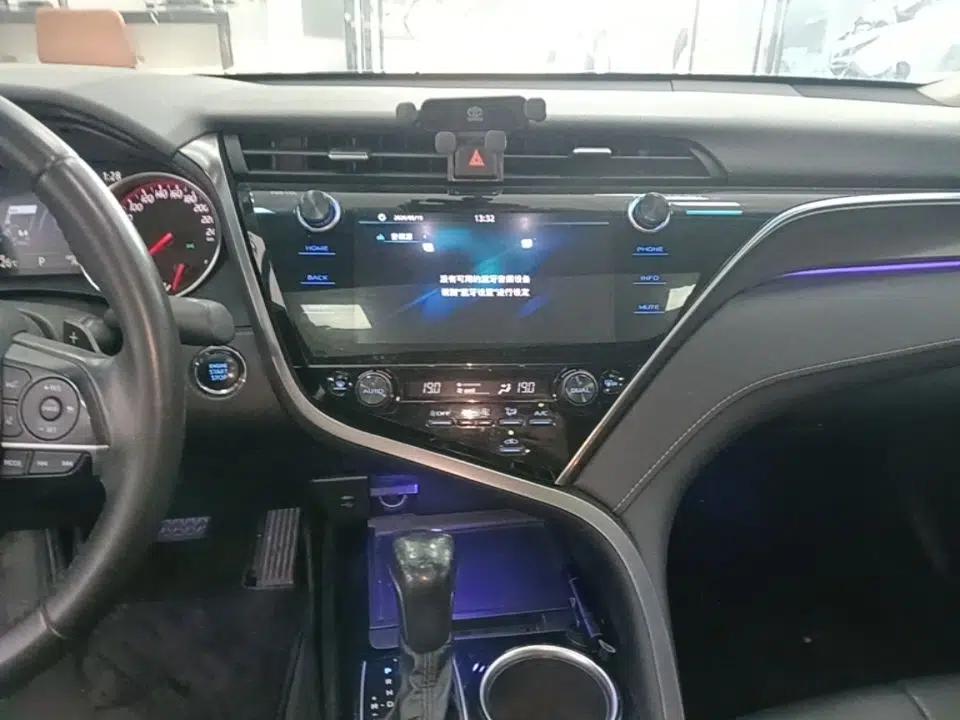 Toyota Camry 2019 Revised Version 2.0S Fēngshàng Edition — миниатюра 16