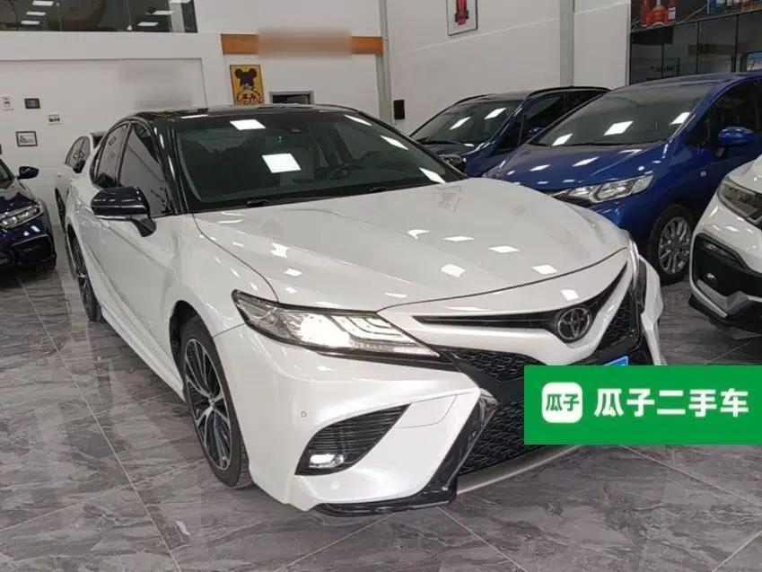 Toyota Camry 2019 Revised Version 2.0S Fēngshàng Edition — миниатюра 3