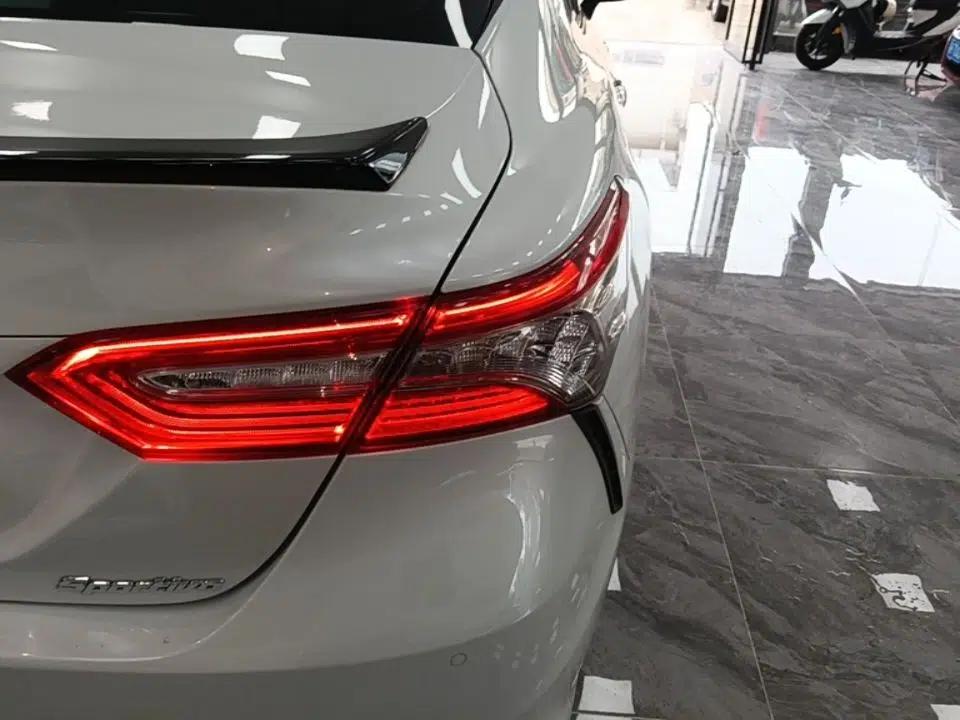 Toyota Camry 2019 Revised Version 2.0S Fēngshàng Edition — миниатюра 7