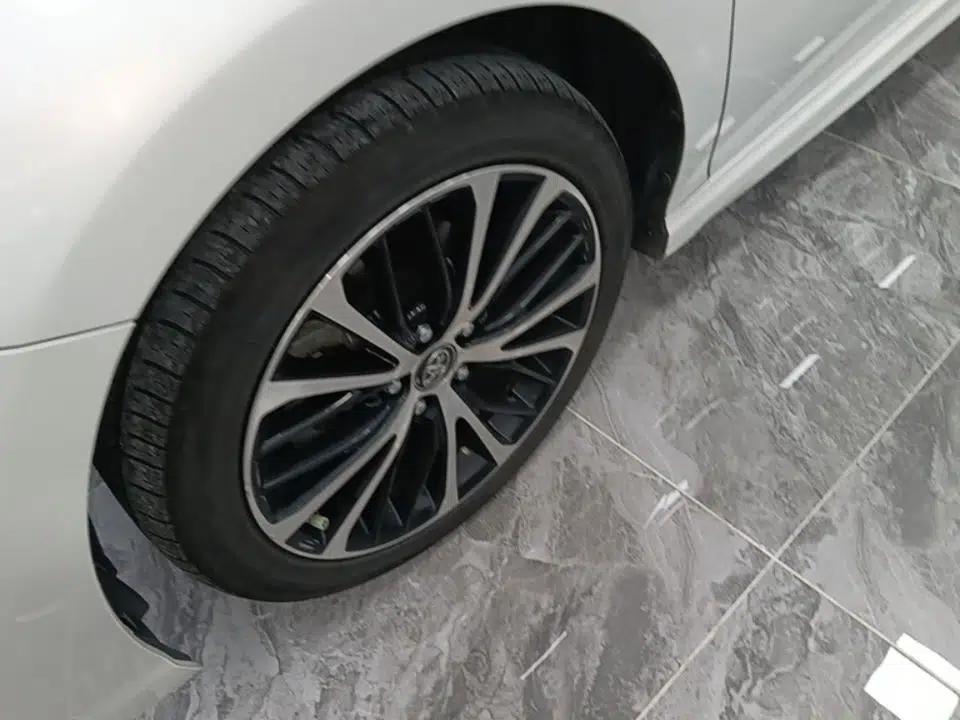 Toyota Camry 2019 Revised Version 2.0S Fēngshàng Edition — миниатюра 8