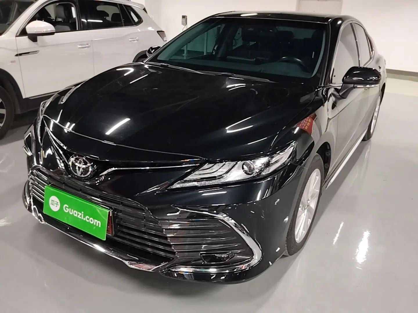 Toyota Camry 2023 2.0G Luxury Edition — миниатюра 1