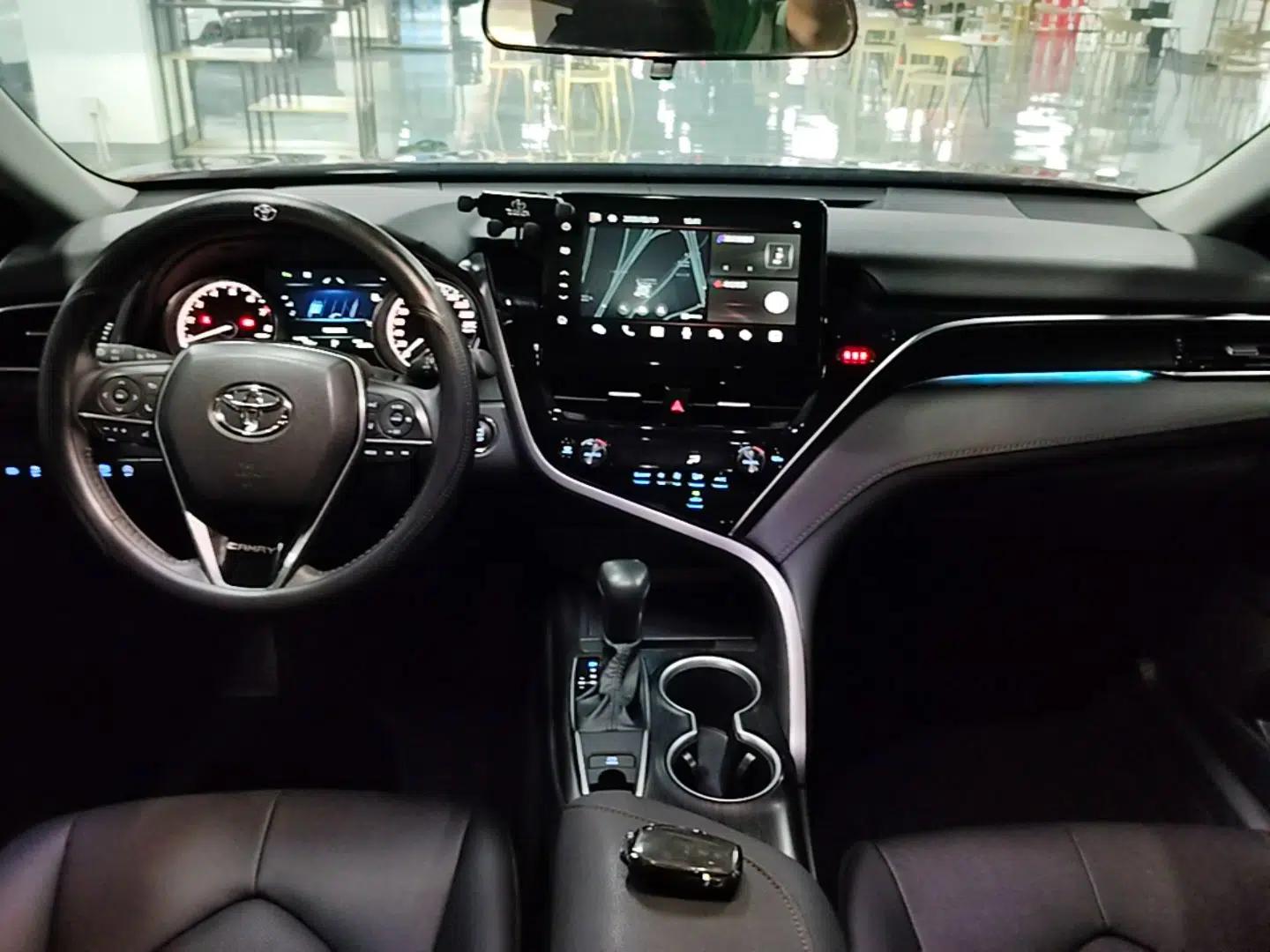 Toyota Camry 2023 2.0G Luxury Edition — миниатюра 13
