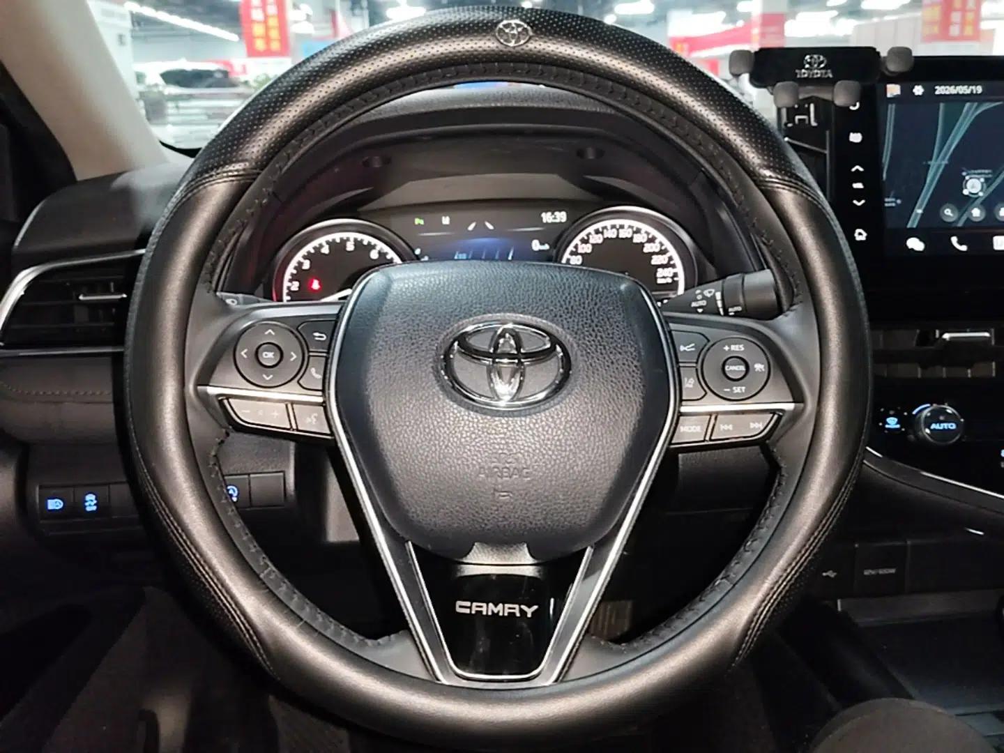 Toyota Camry 2023 2.0G Luxury Edition — миниатюра 14