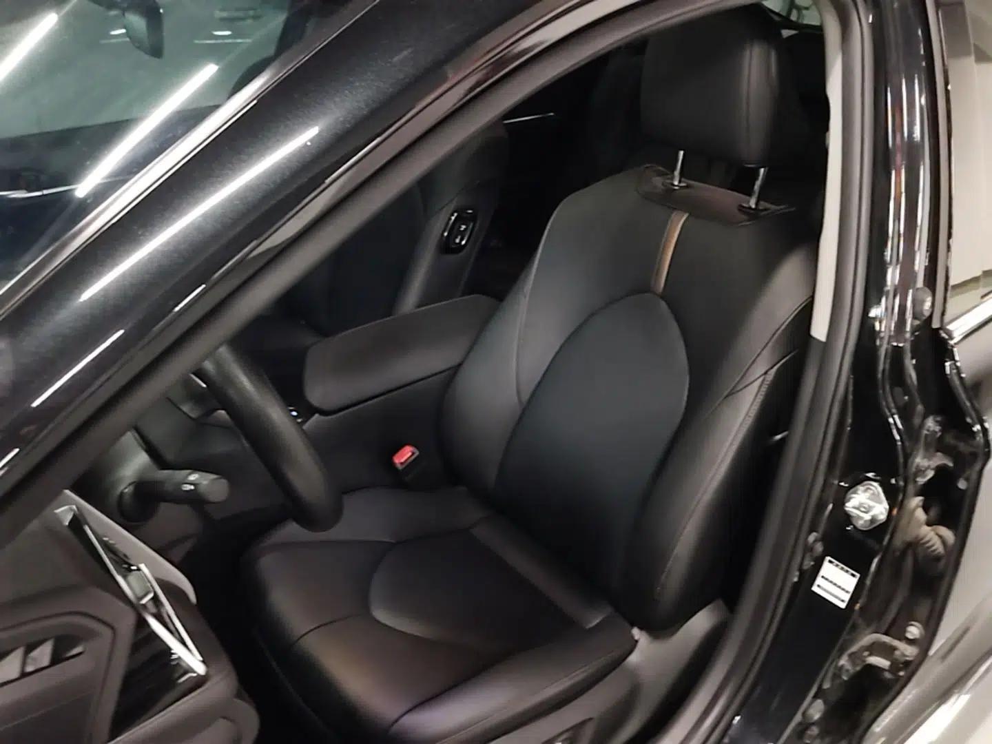 Toyota Camry 2023 2.0G Luxury Edition — миниатюра 18